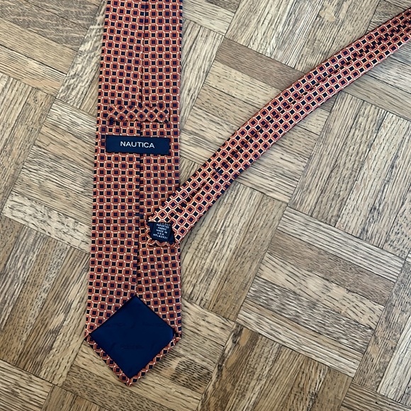 Nautica 100% Silk Tie - Picture 3 of 4